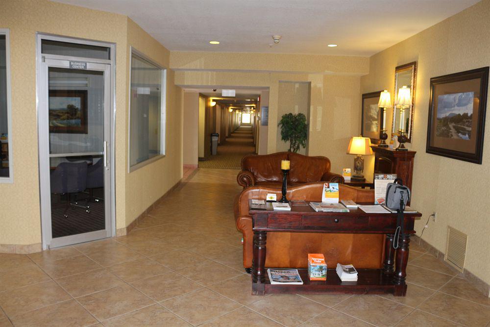 คอมฟอร์ต สวีท นิว บราวน์เฟล Hotel นิวบราวน์เฟลส์ ภายนอก รูปภาพ